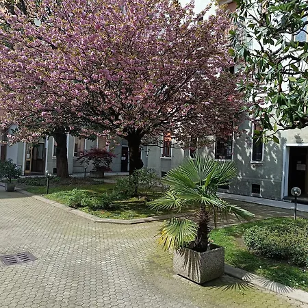 Criste Apartment *